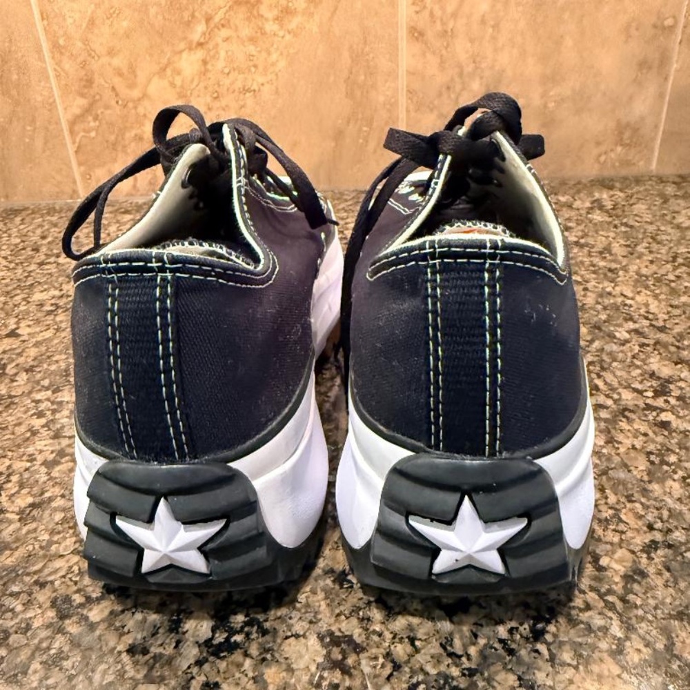 New with Box - Size 13 Men or 14.5 Women - Converse Run Star Hike Low Blk (SOLD)
